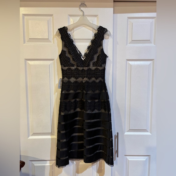 JS Collections Black Lace Midi Dress - Picture 2 of 3